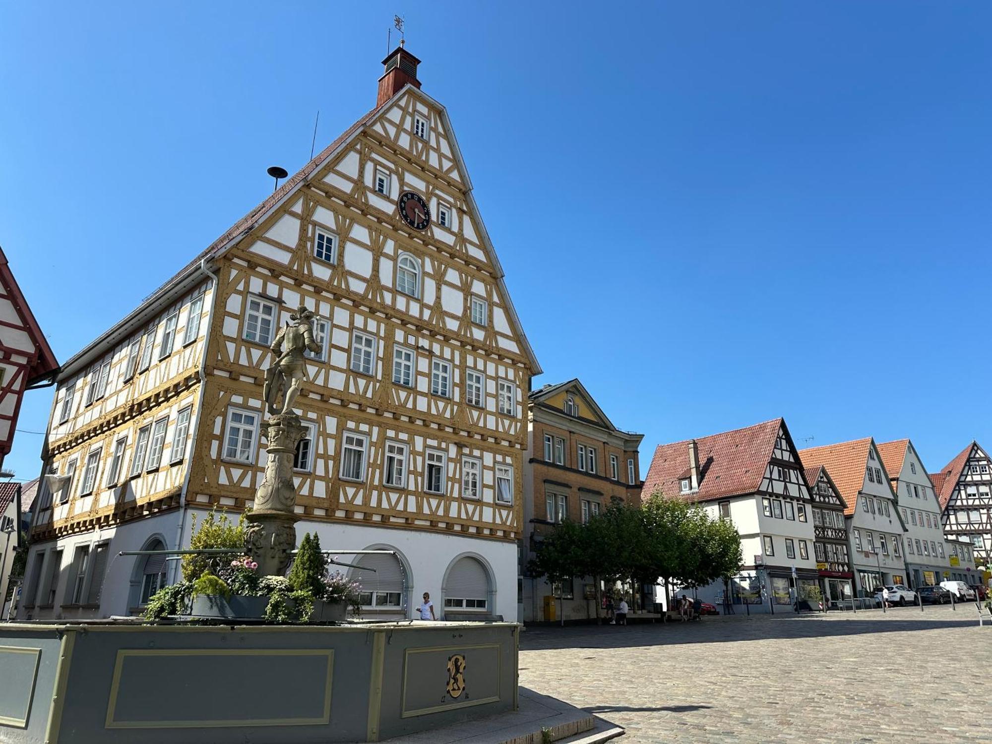 Apartment Im Herzen Der Altstadt - Leonberg Naehe Stuttgart 外观 照片